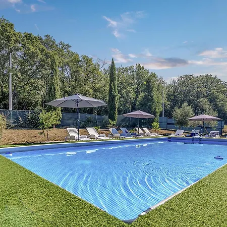Lovely In With Kitchen Holiday home Medulin