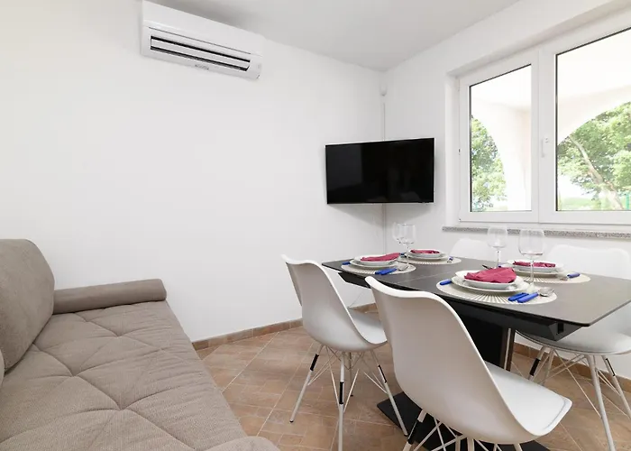 Cozy In With Wifi מדולין