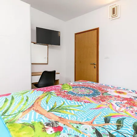 بيت للعطل Pet Friendly In With Wifi ميدولين