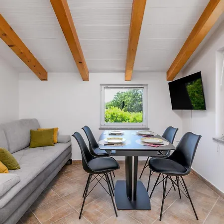 Casa Que Admite Mascotas En Con Wifi Medulin